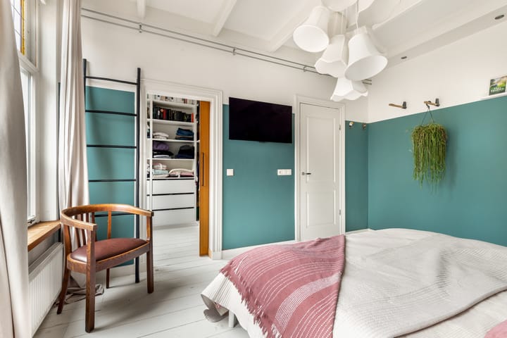 Photo 31 of Spoorstraat 22