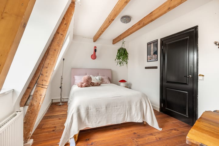 Photo 35 of Spoorstraat 22