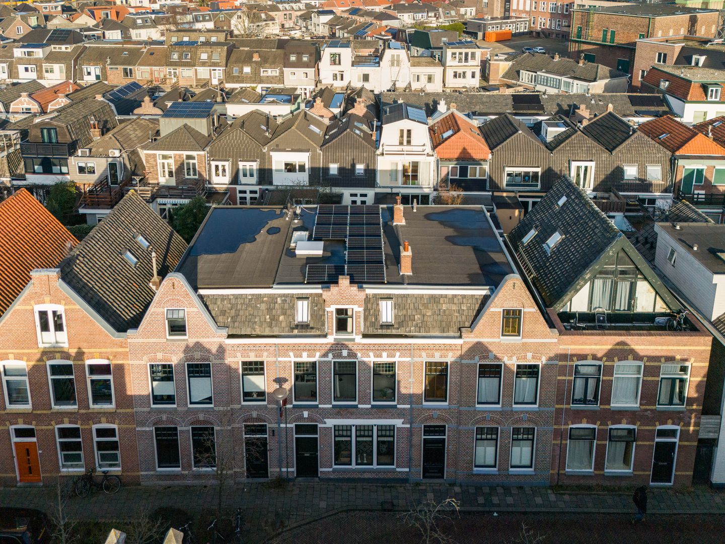 Photo 40 of Spoorstraat 22