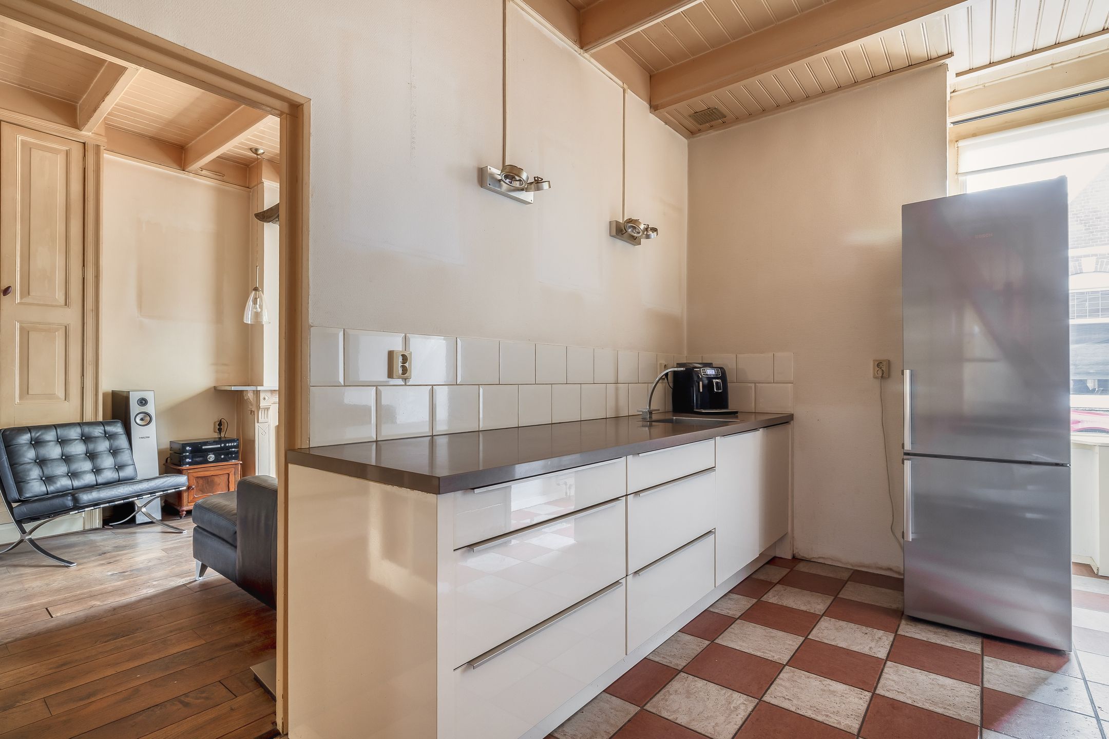 Photo 3 of Emmastraat 37