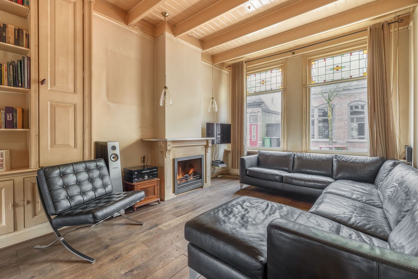 Photo 10 of Emmastraat 37