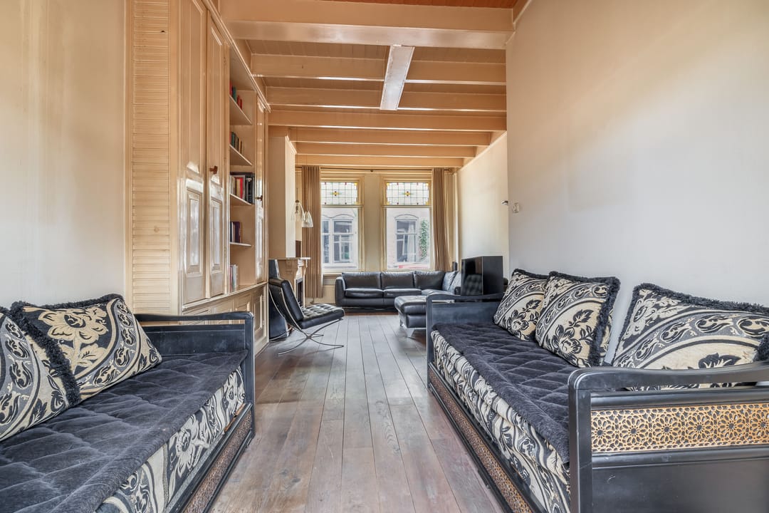 Photo 17 of Emmastraat 37