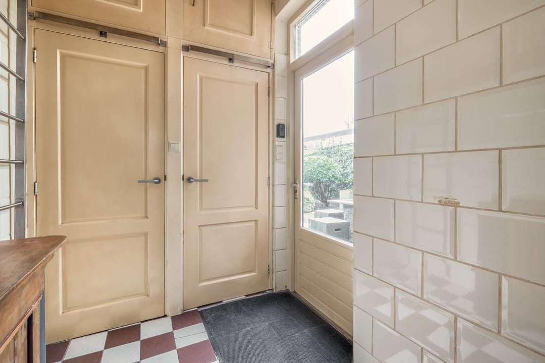 Photo 22 of Emmastraat 37