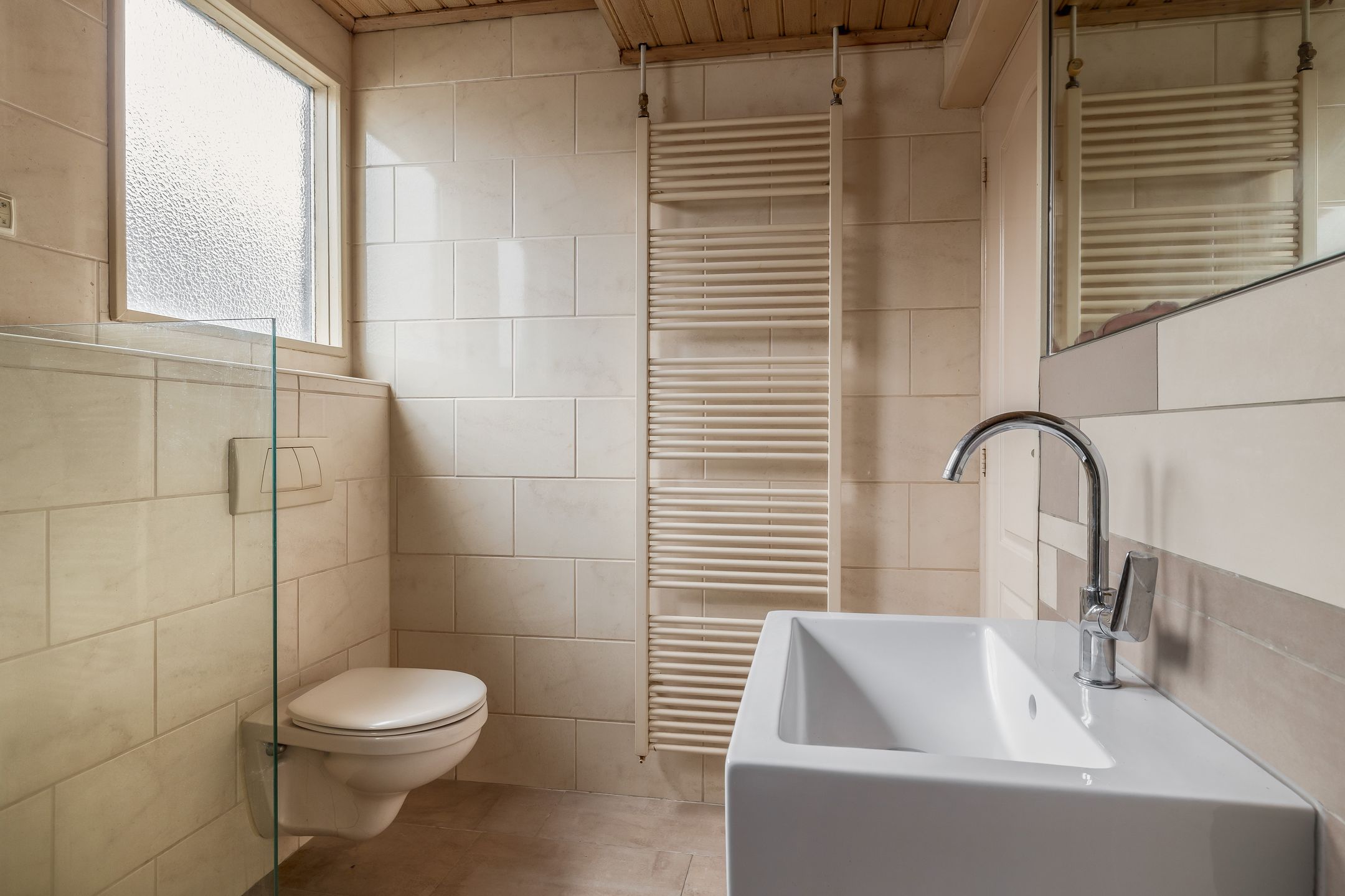 Photo 36 of Emmastraat 37