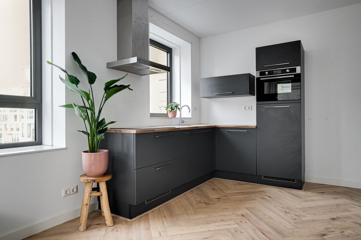 Foto 14 van Vluchtladderstraat 27