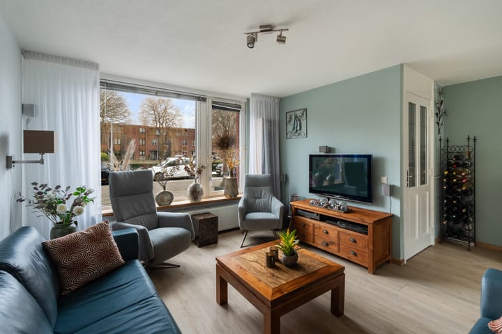 Photo 2 of Pompmakerstraat 3