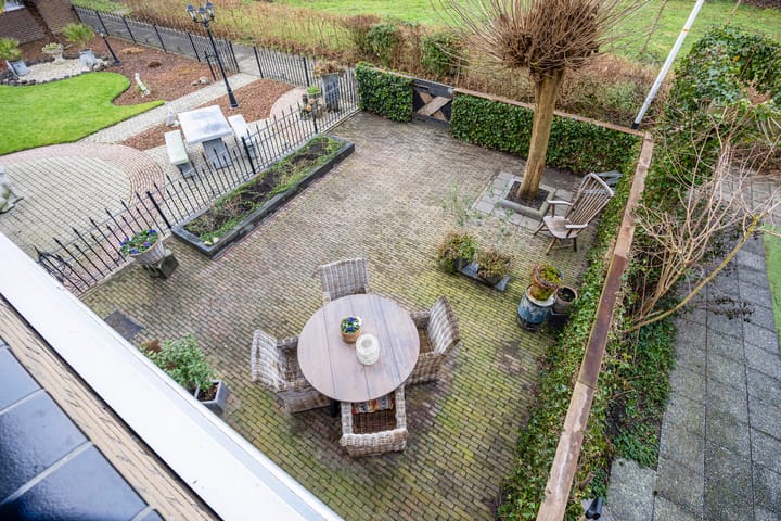 Foto 4 van Moerhageplantsoen 8