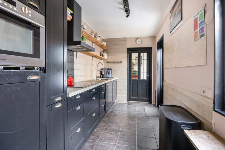 Foto 11 van Moerhageplantsoen 8