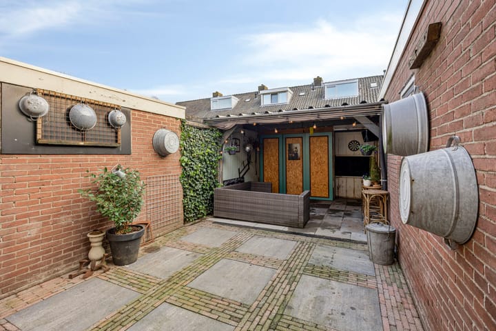 Foto 28 van Moerhageplantsoen 8