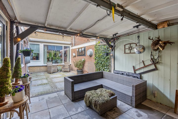 Foto 29 van Moerhageplantsoen 8