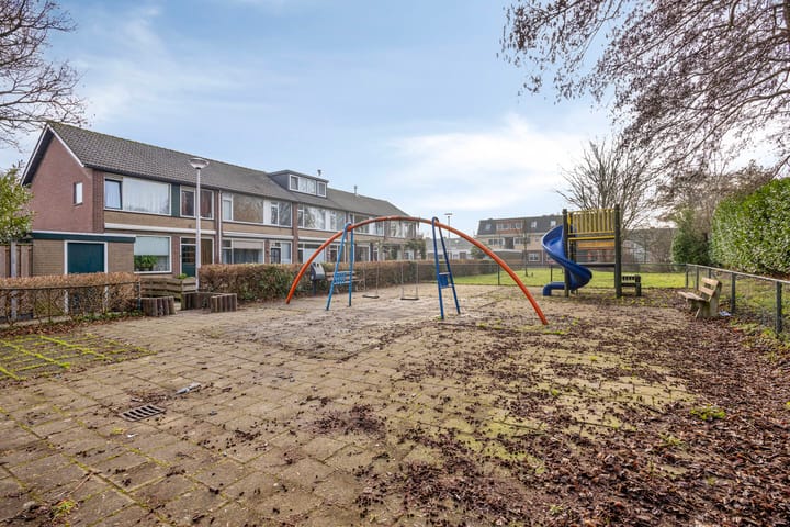 Foto 31 van Moerhageplantsoen 8