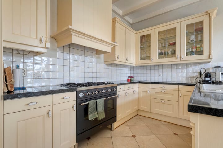 Foto 24 van Hoofdweg 12