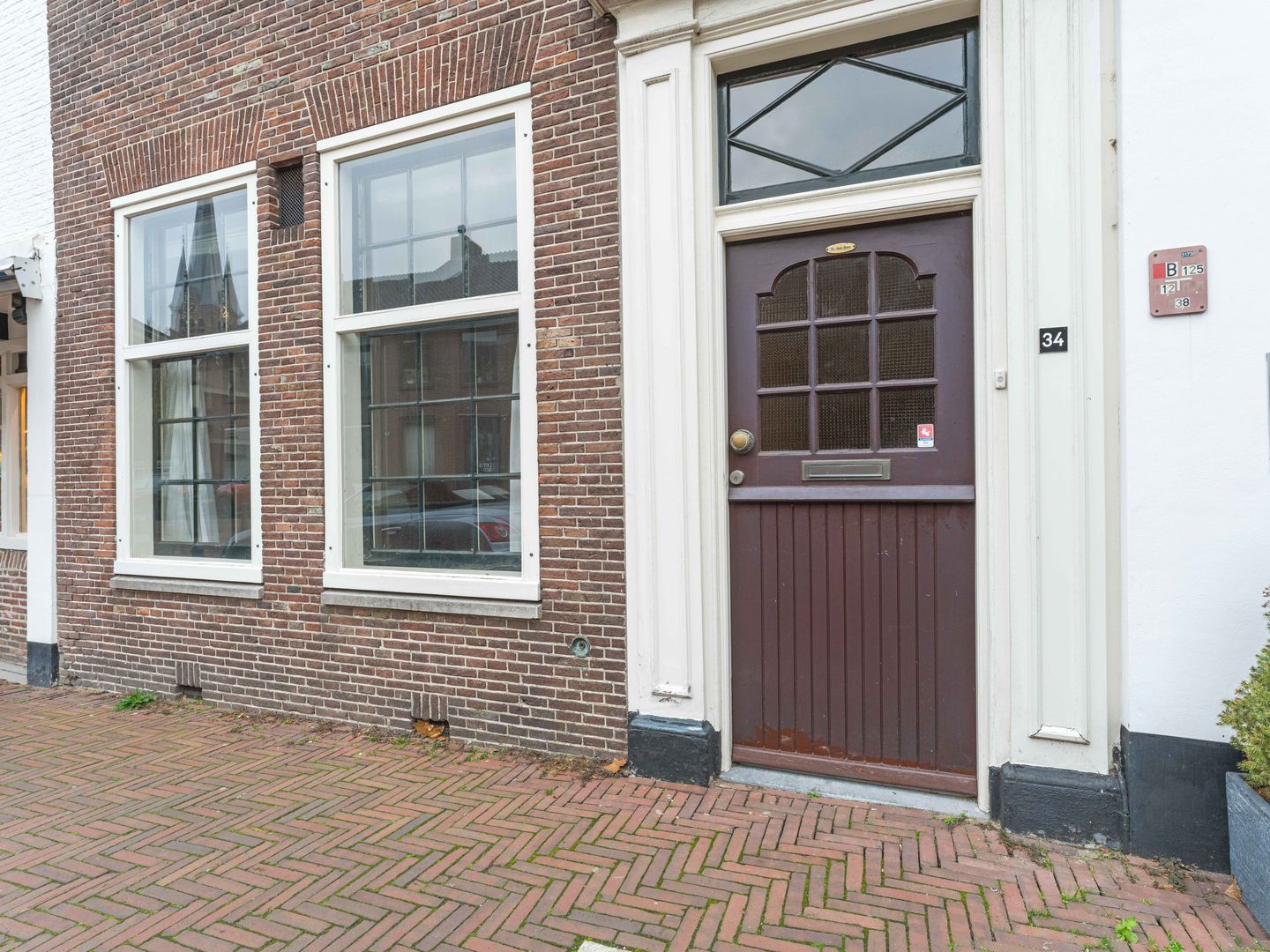 Photo 4 of Herenstraat 34