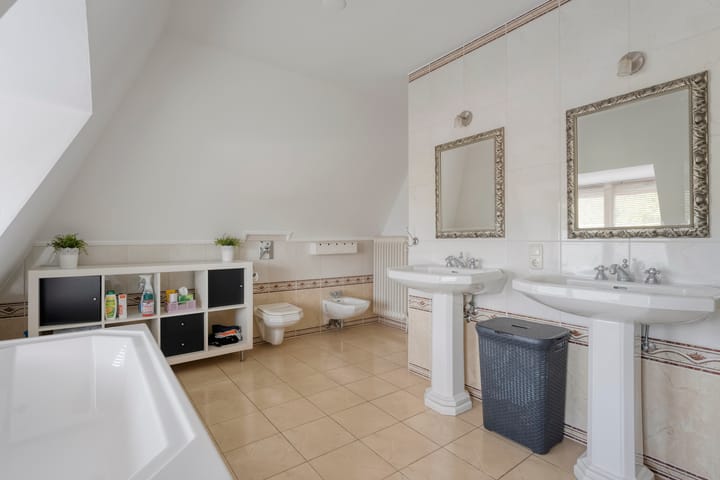 Foto 42 van Hoofdweg 12