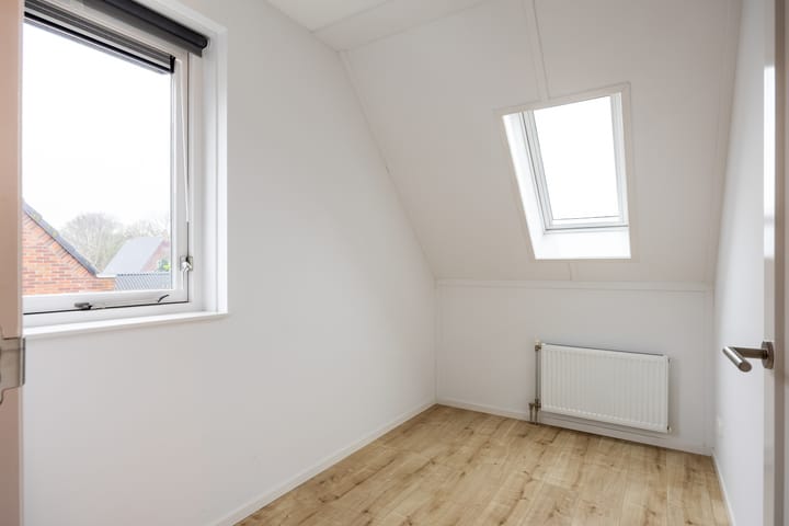 Foto 34 van Tiengastraat 8