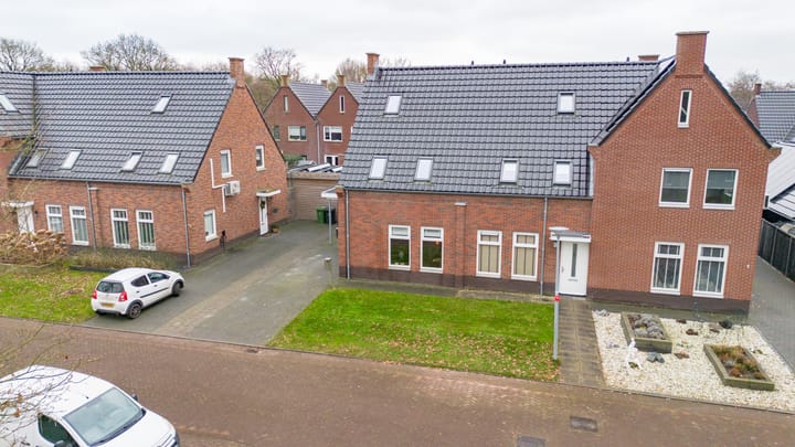 Foto 55 van Tiengastraat 8