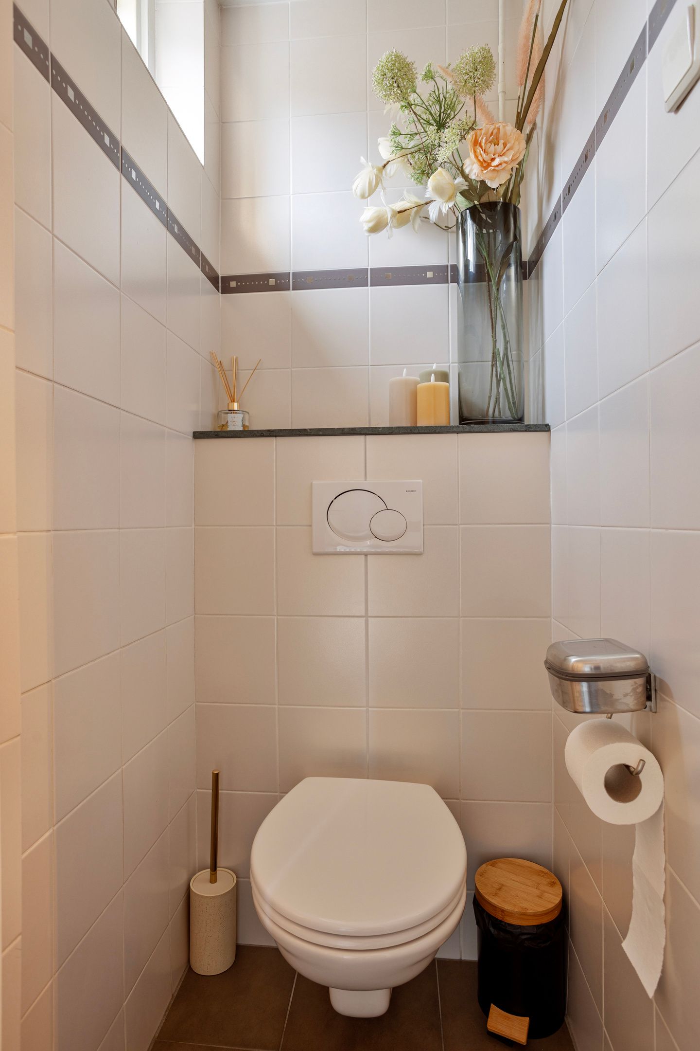 Photo 6 of Distelstraat 32