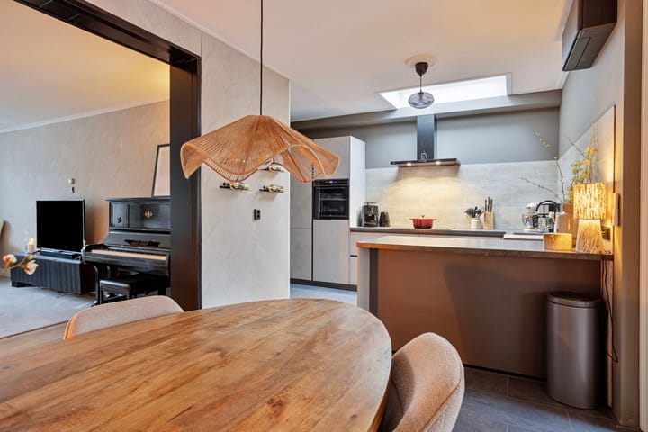 Foto 13 van Distelstraat 32