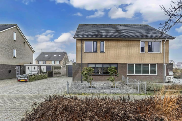 Photo 33 of Intang 10