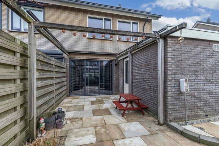 Photo 37 of Intang 10