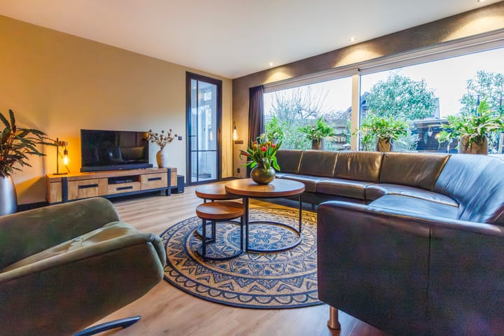 Foto 14 van Koemate 128