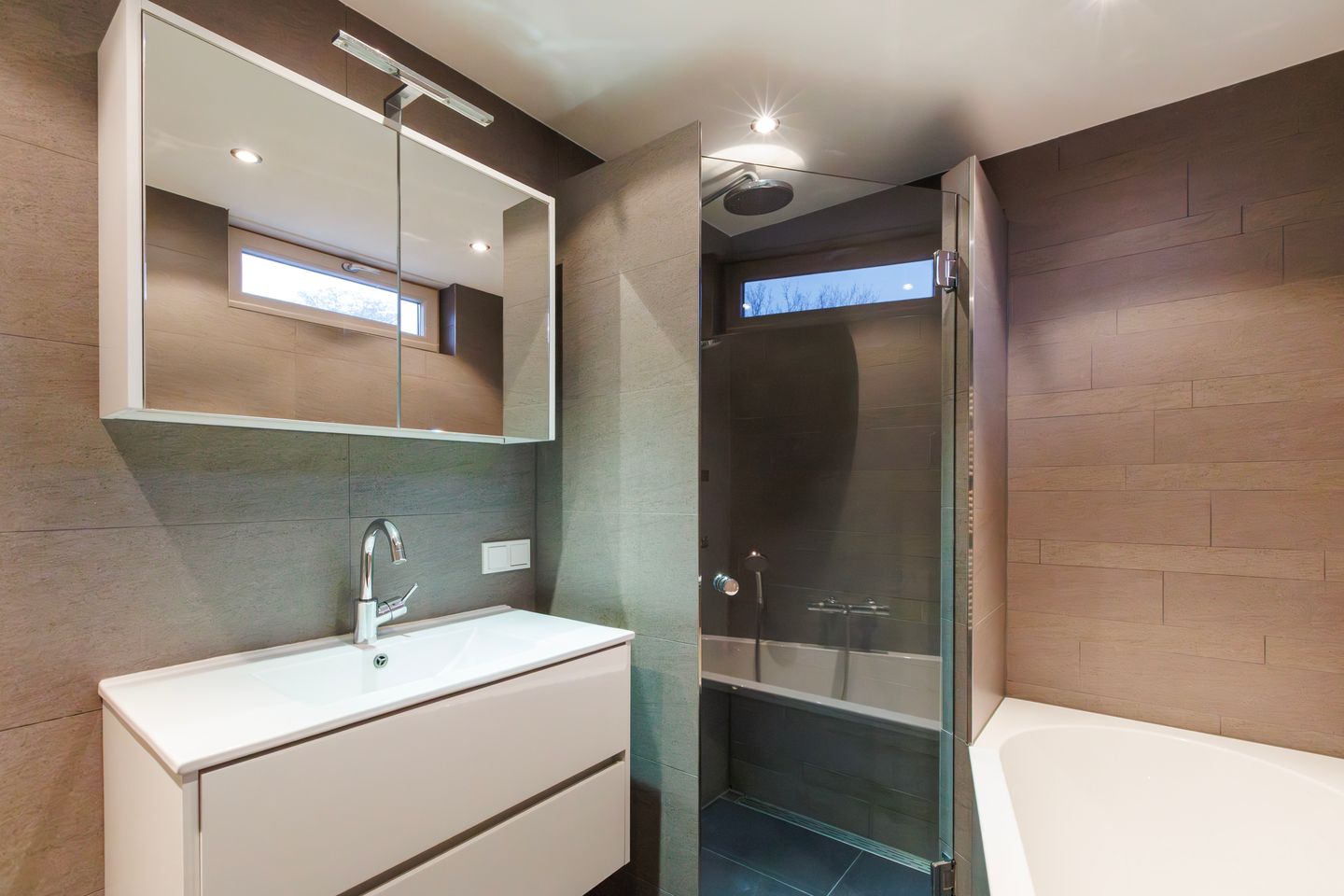 Foto 34 van Koemate 128