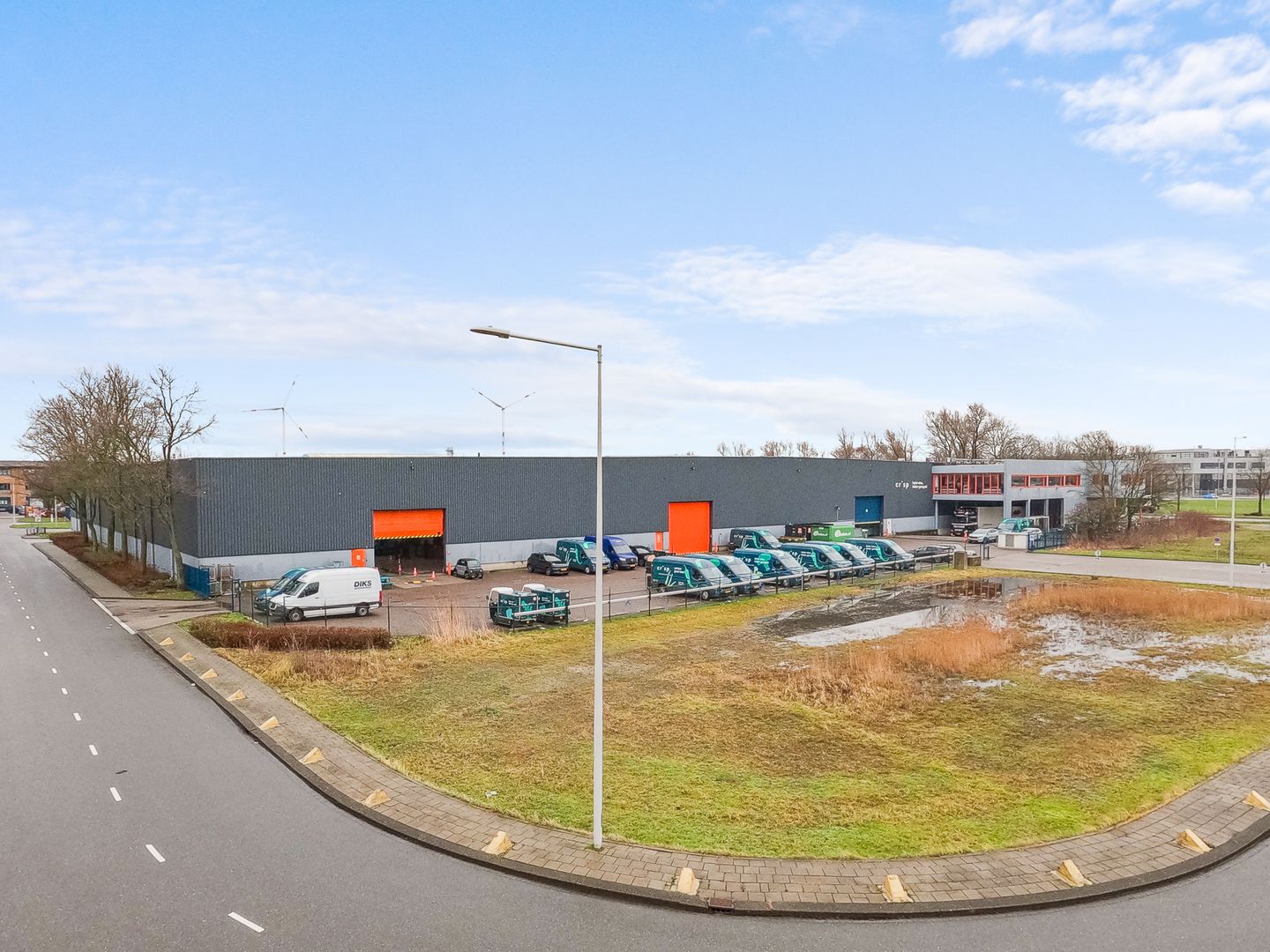 View photo 1 of Plimsollweg 4