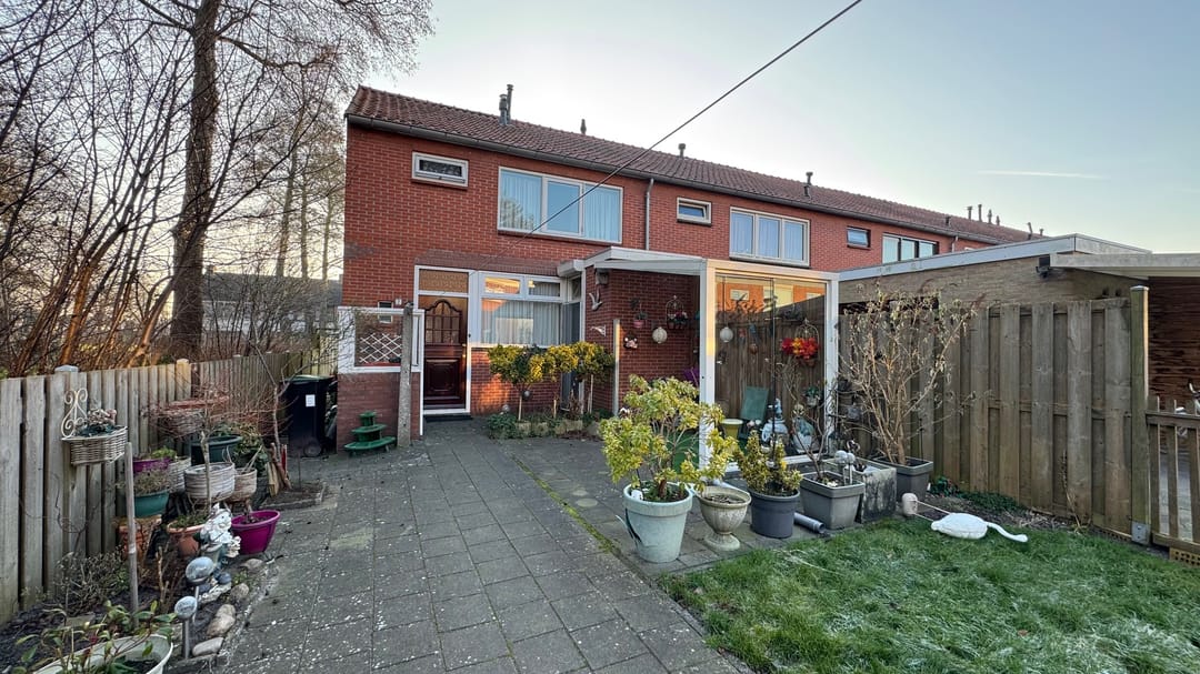 Foto 1 van Hazelaarstraat 2