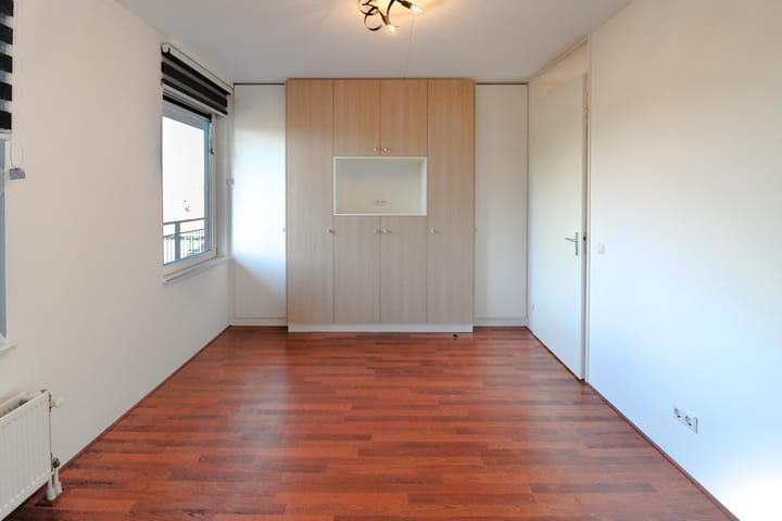 Photo 9 of Stratingplantsoen 23-B