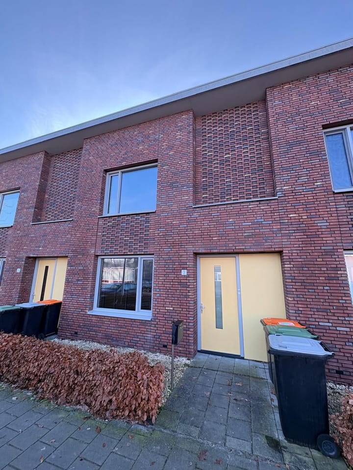 Photo 1 of Beukemaplein 3