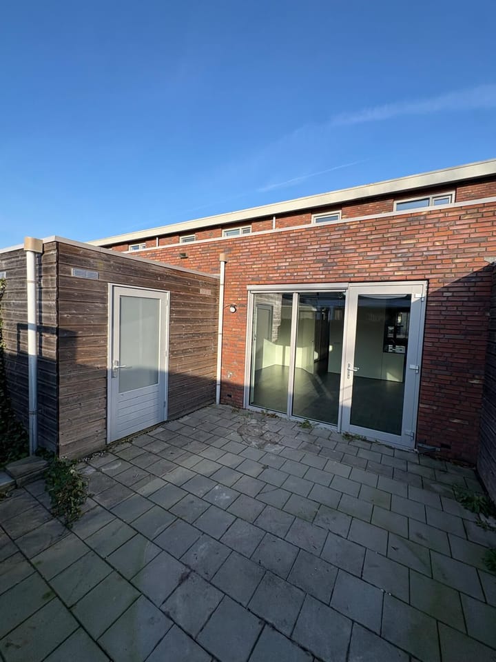 Photo 2 of Beukemaplein 3