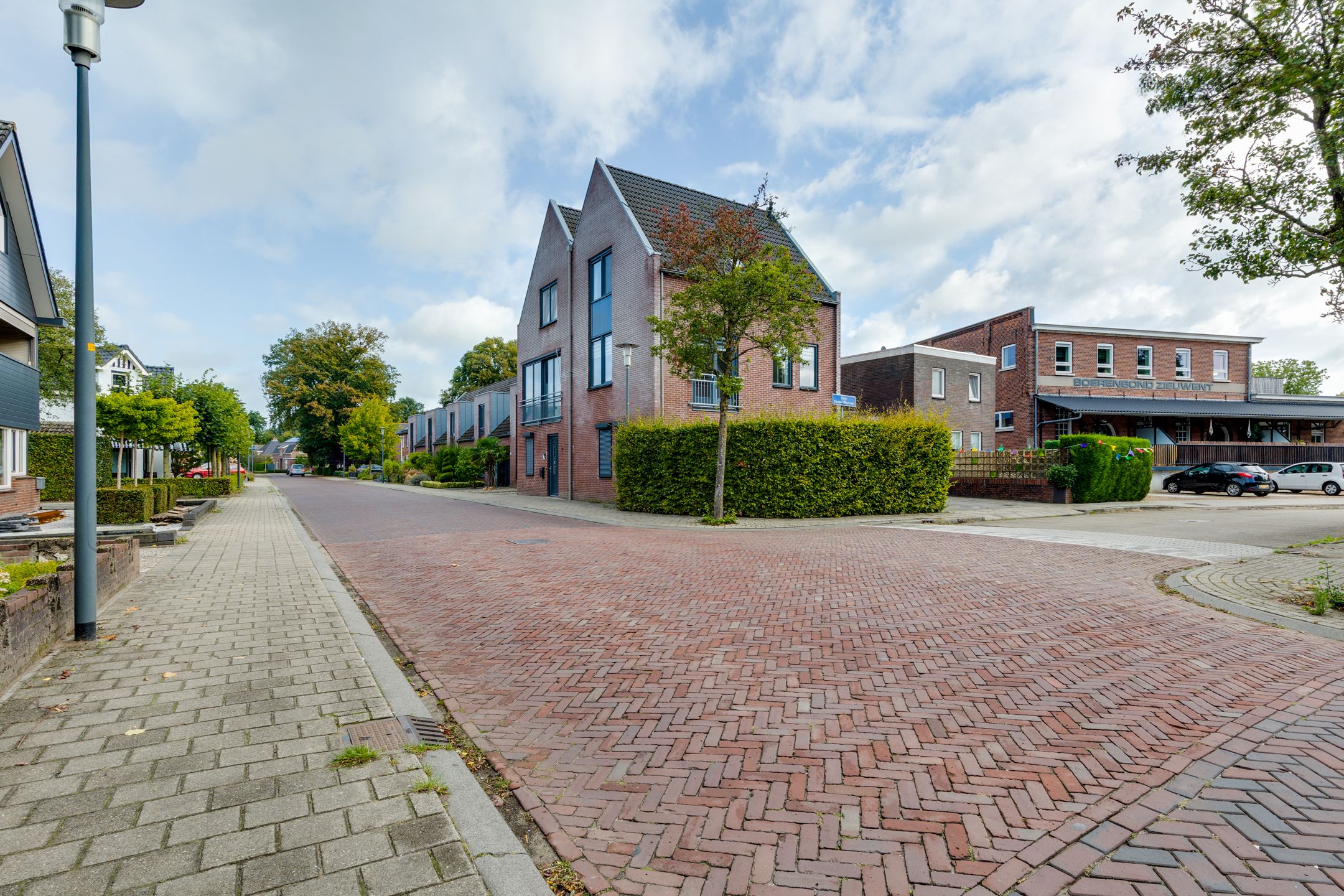 Photo 36 of Pastoor Zanderinkstraat 34