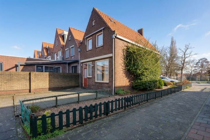 Foto 4 van Populierenlaan 3