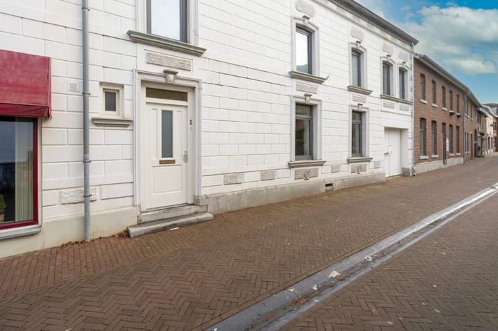 Foto 2 van Achter de Kerk 1