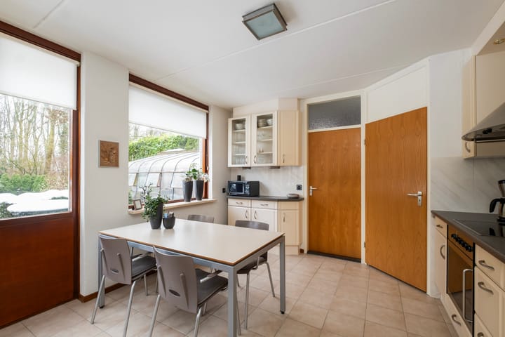 Foto 16 van Kamille 32