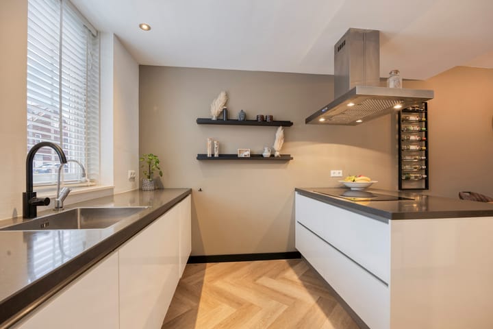 Foto 13 van Meikeverstraat 14