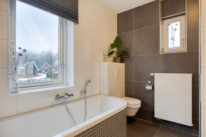 Foto 28 van Meikeverstraat 14