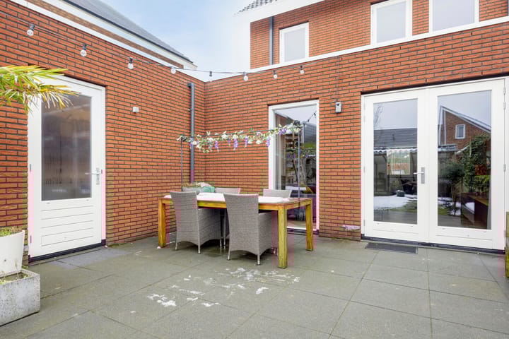 Foto 42 van Meikeverstraat 14