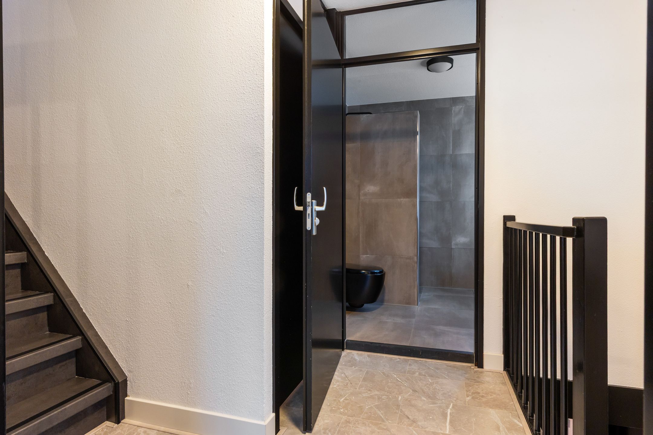 Foto 9 van Elleboogweg 10