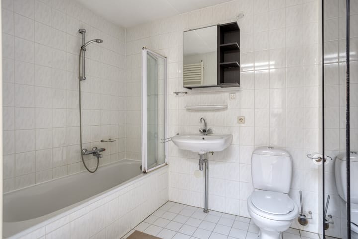 Photo 22 of State 26