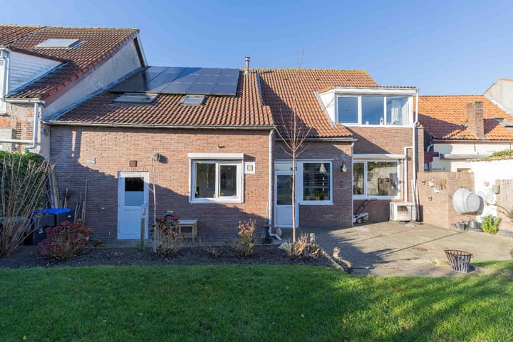 Photo 38 of Zuiddijk 3