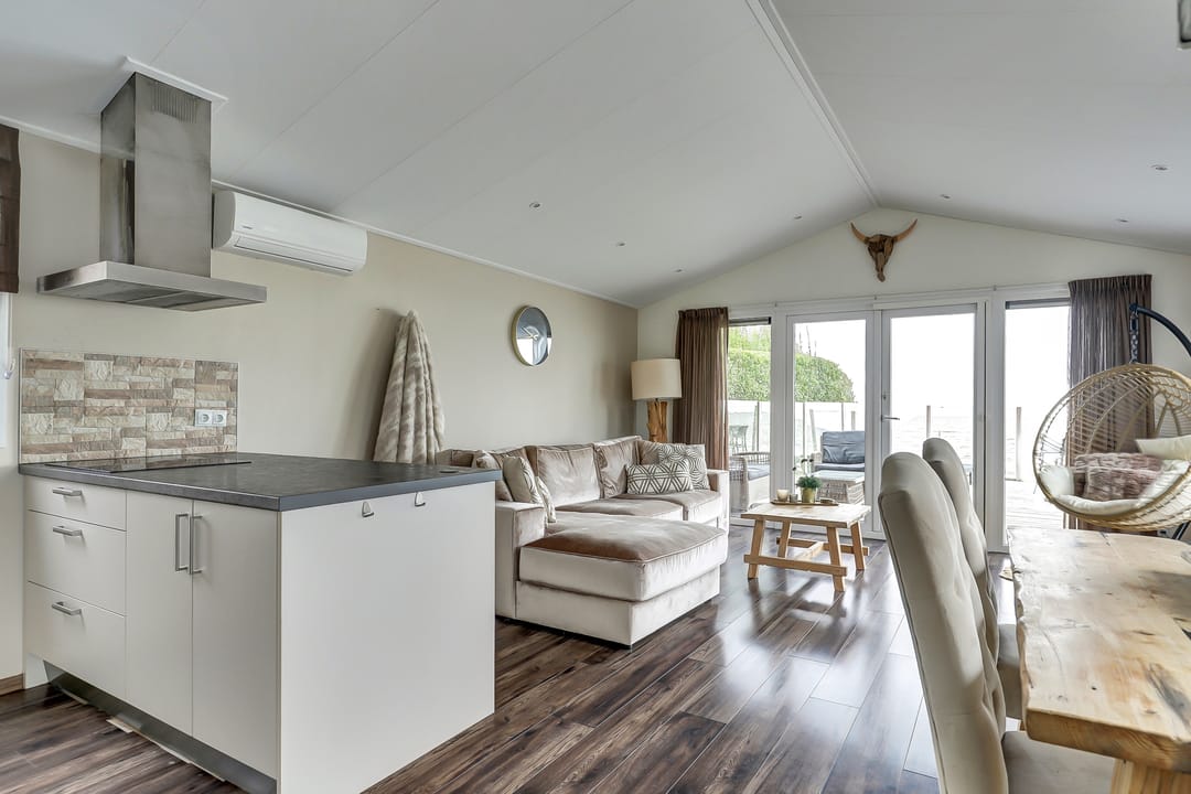 Photo 11 of Zuiderdijk 1-B055