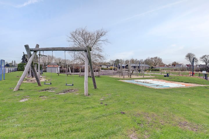 Photo 31 of Zuiderdijk 1-B055