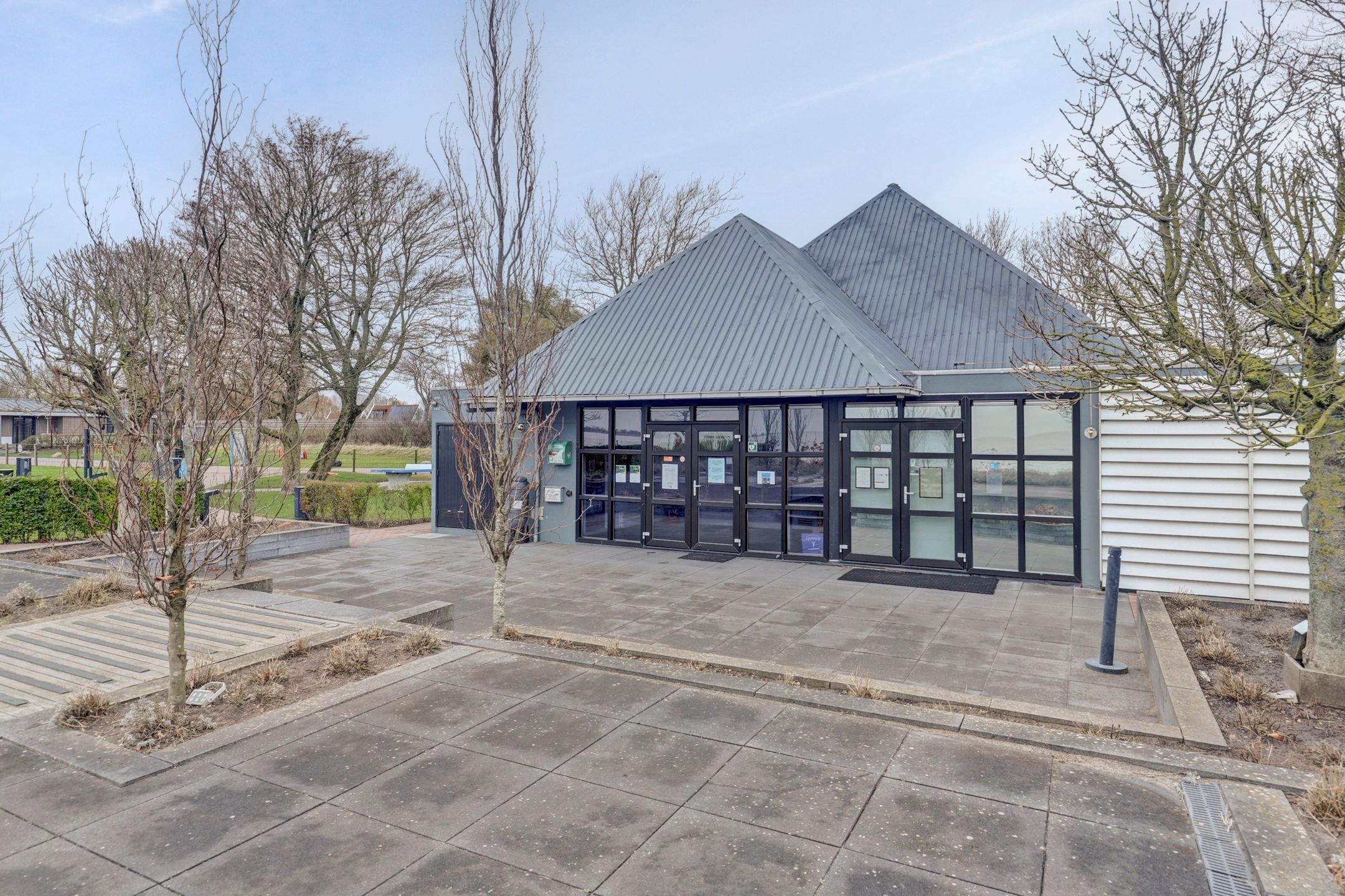 Photo 33 of Zuiderdijk 1-B055