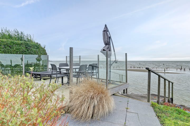 Photo 25 of Zuiderdijk 1-B055