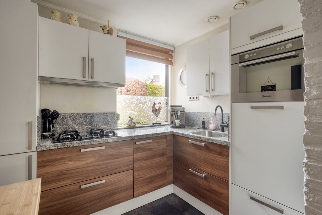 Photo 16 of Clematisstraat 33