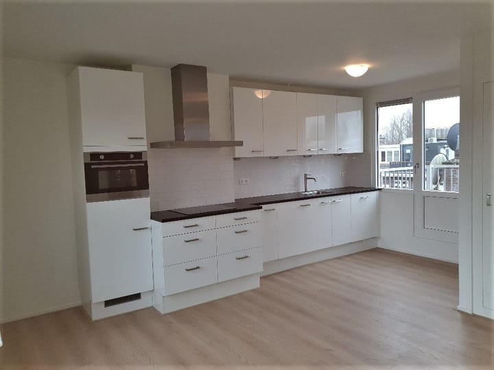 Photo 2 of Rijnstraat 198-4