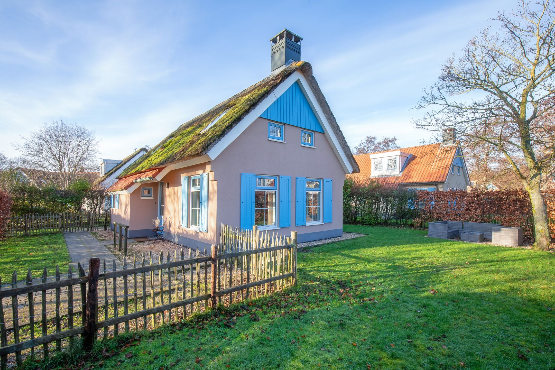 2-bedroom freehold villa in De Koog — photo 3 of 5