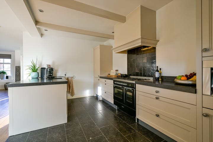 Foto 12 van Oostersingel 22