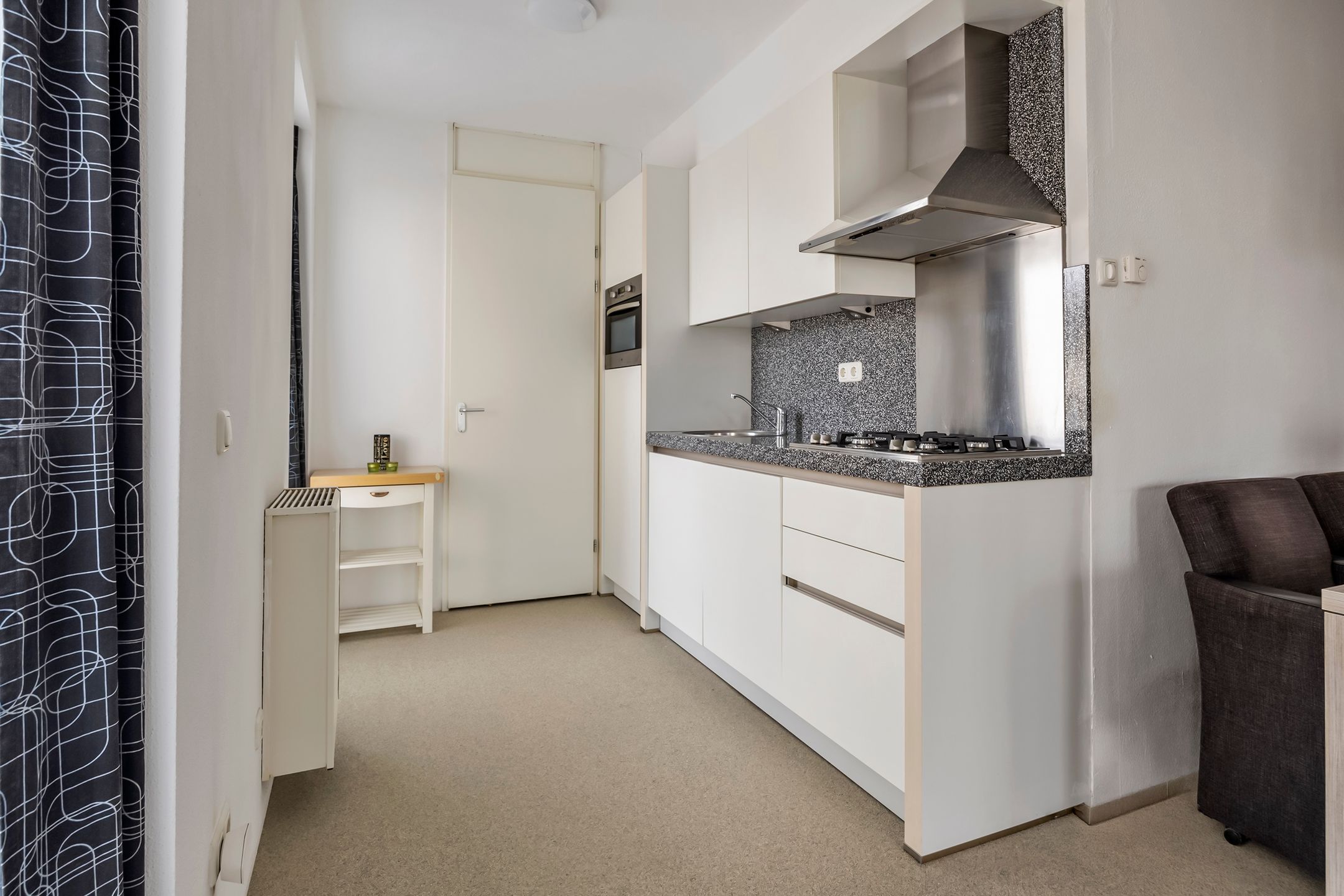 Foto 3 van Zwaanswal 1